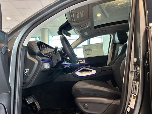 New 2026 Mercedes-Benz GLS 450 4MATIC image 8