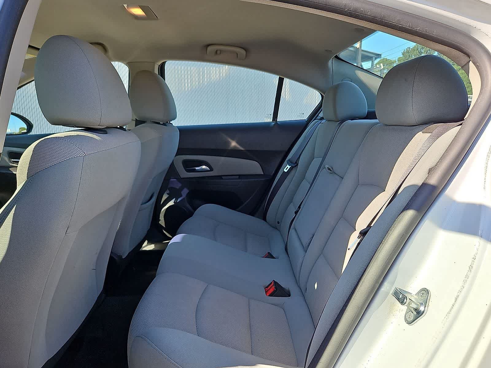 Used 2016 Chevrolet Cruze LT FWD image 26