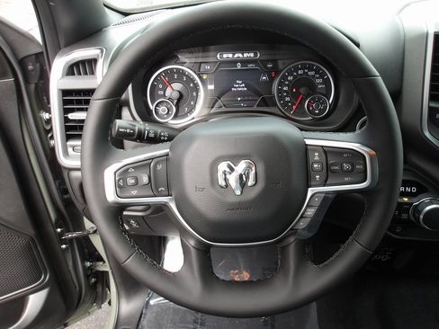 New 2026 RAM 1500 4x4 Crew Cab image 12