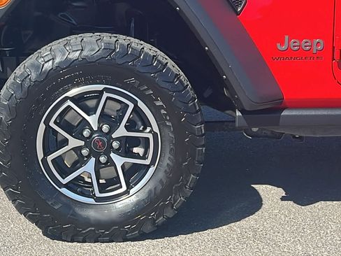 Certified 2024 Jeep Wrangler Unlimited Rubicon image 9