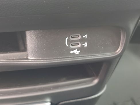 New 2026 Chrysler Voyager LX image 19