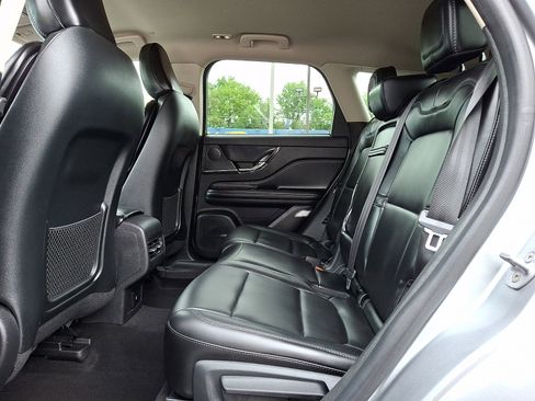 Used 2024 Lincoln Corsair AWD image 10