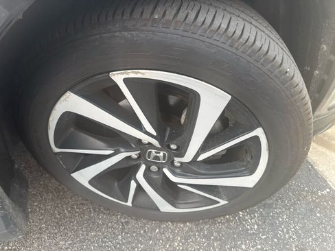 Used 2020 Honda HR-V Sport image 3