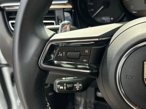 Used 2023 Porsche Macan S image 24