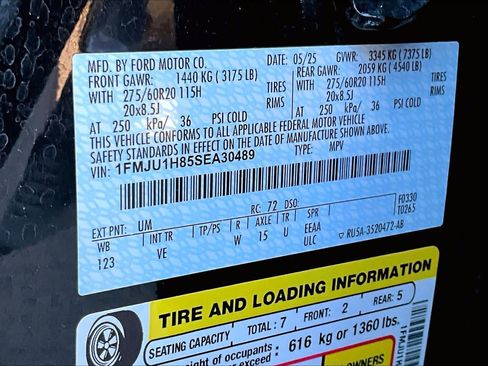 Certified 2025 Ford Expedition Active image 34