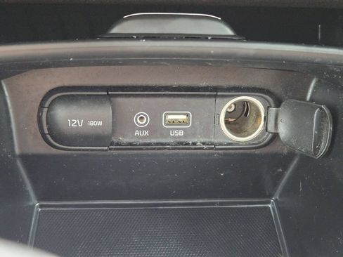 Used 2019 Kia Sorento L FWD image 22