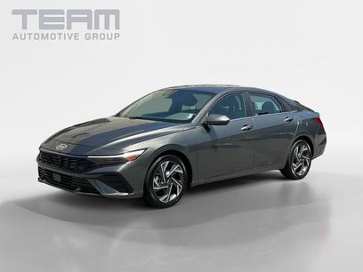 Used 2025 Hyundai Elantra SEL