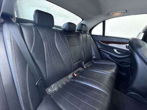 Used 2018 Mercedes-Benz E 300 E 300 image 32