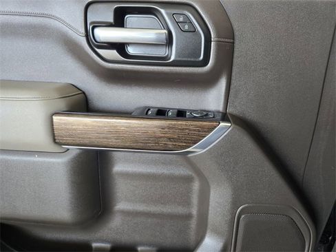 Used 2020 GMC Sierra 1500 Elevation w/ Elevation Value Package image 20