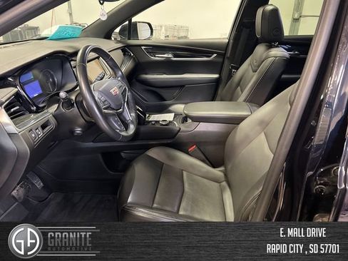 Used 2022 Cadillac XT5 Premium Luxury image 9