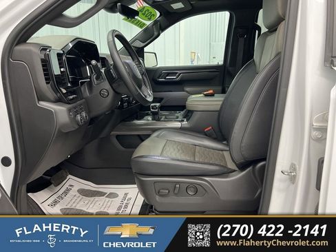 Used 2024 Chevrolet Silverado 1500 ZR2 w/ Technology Package AWD/4WD image 9
