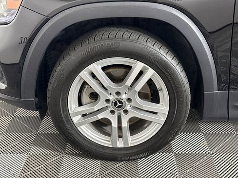 Used 2023 Mercedes-Benz GLB 250 image 12