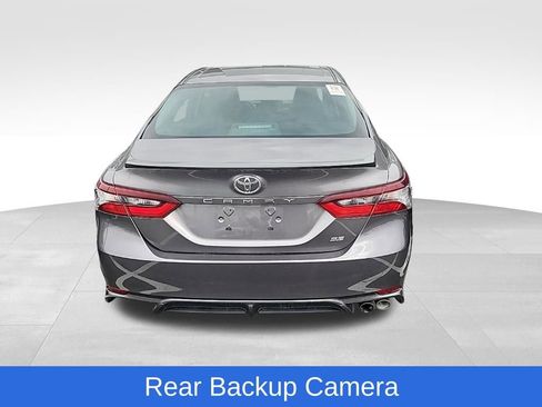 Used 2024 Toyota Camry SE image 3