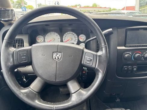 Used 2005 Dodge Ram 2500 Truck SLT AWD/4WD image 12