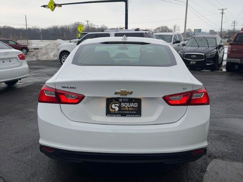 Used 2016 Chevrolet Malibu LT image 4