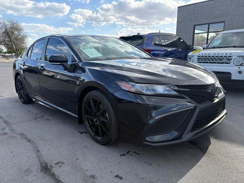 Used 2022 Toyota Camry SE w/ Cold Weather Package AWD/4WD image 1