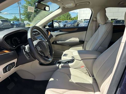 Used 2017 Lincoln MKC Select w/ Select Plus Package AWD/4WD image 33