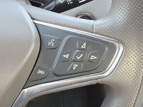 Used 2020 Chevrolet Malibu LT image 17