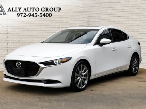 Used 2021 MAZDA MAZDA3 s image 1