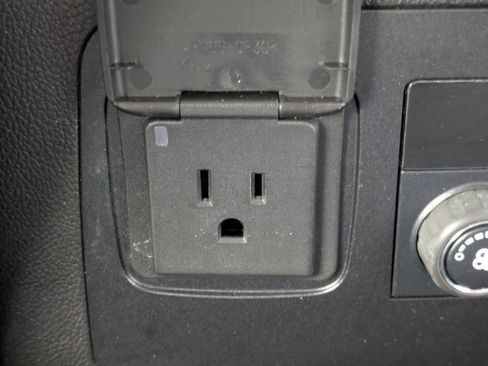 Used 2017 Chevrolet Tahoe LS w/ All-Season Package image 10