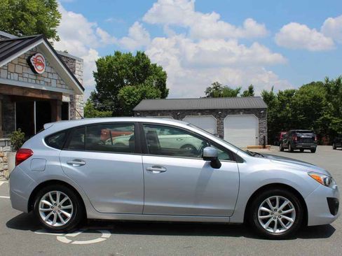 Used 2014 Subaru Impreza 2.0i Premium AWD/4WD image 4
