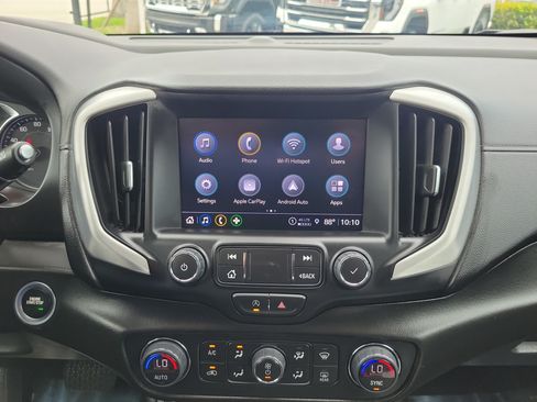 Used 2022 GMC Terrain SLT w/ Tech Package FWD image 22