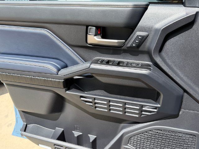 Used 2026 Toyota 4Runner Platinum AWD/4WD image 22