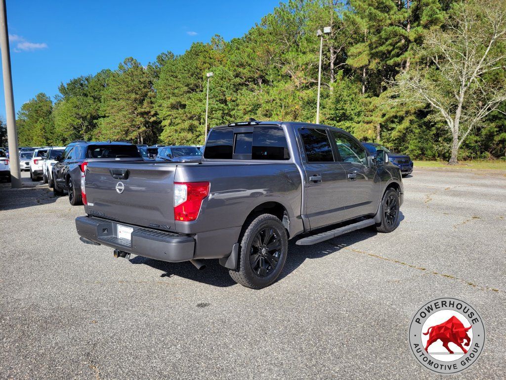 Used 2024 Nissan Titan SV w/ SV Convenience Package RWD image 6