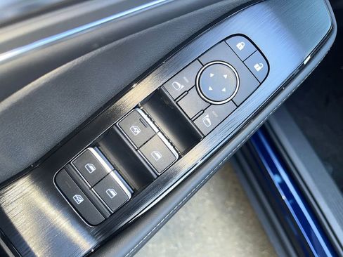 New 2026 Nissan Rogue Platinum image 12