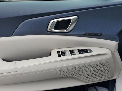 New 2026 Kia Carnival SX image 22