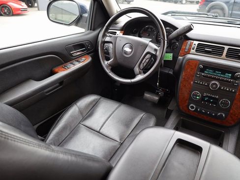 Used 2007 Chevrolet Silverado 1500 LTZ w/ Max Trailering Pack image 19