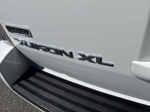 Used 2012 GMC Yukon XL Denali AWD/4WD image 7