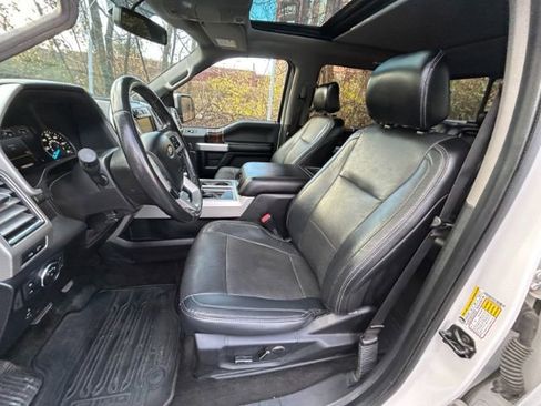 Used 2015 Ford F150 Lariat image 10