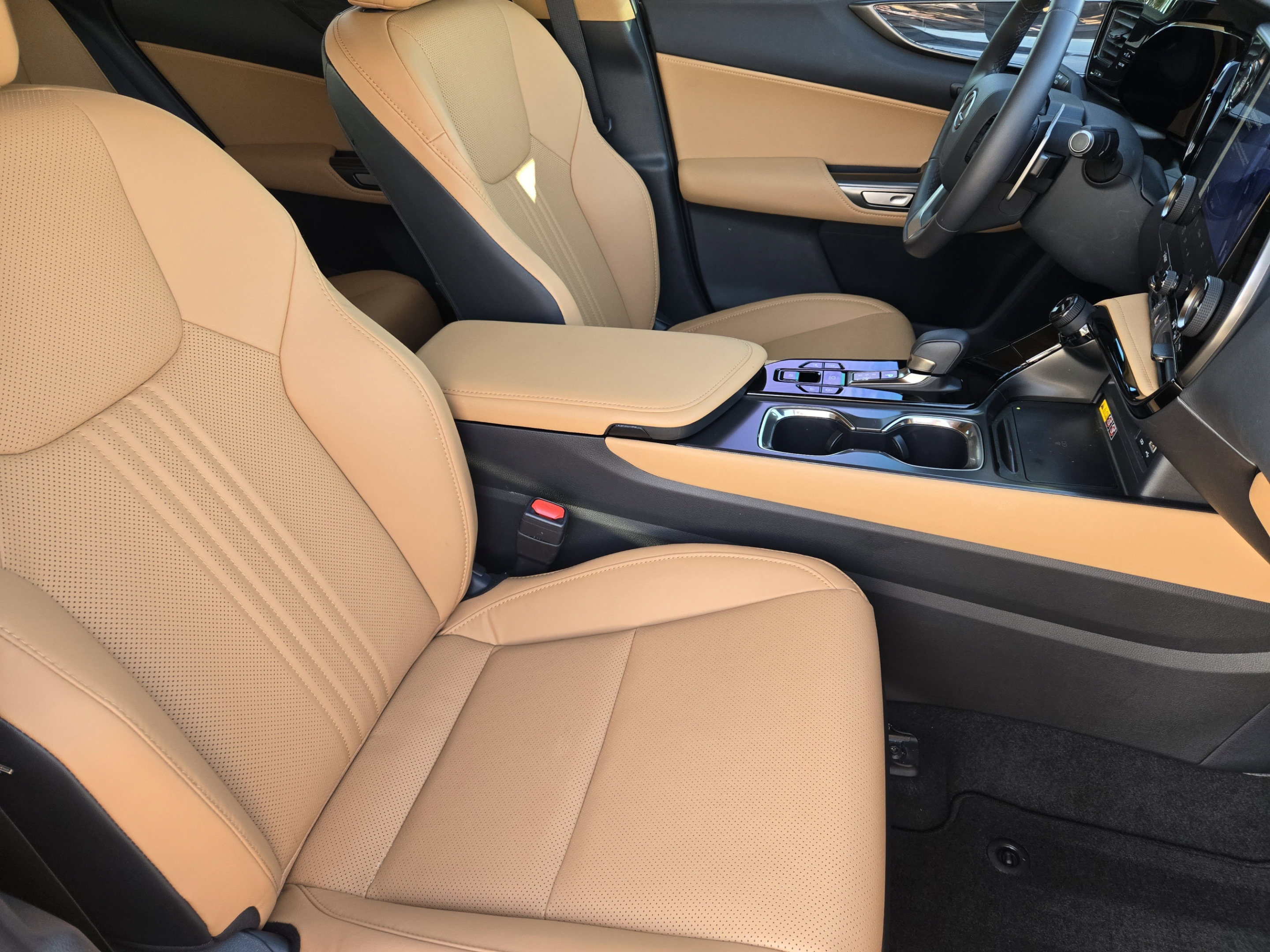 Used 2025 Lexus NX 350 AWD w/ Accessory Package (2T) image 10
