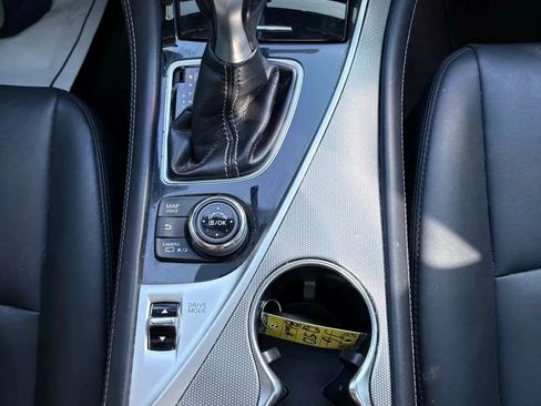 Used 2016 INFINITI Q50 3.0t Premium w/ Driver Assistance Package image 27