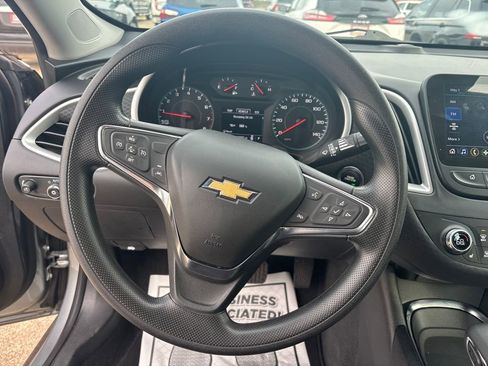 Used 2024 Chevrolet Malibu LT image 15