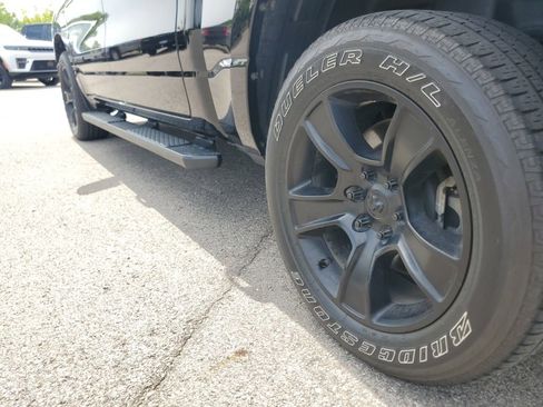 Used 2024 RAM 1500 Big Horn AWD/4WD image 35