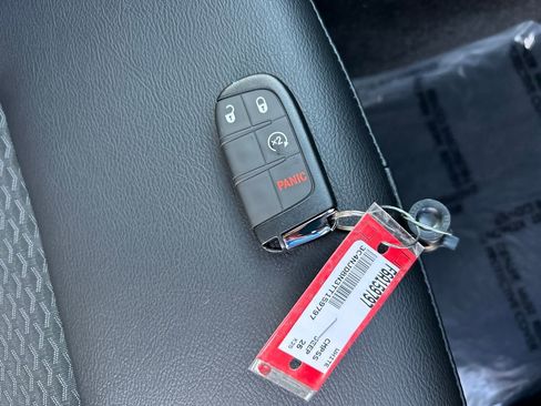 New 2026 Jeep Compass Latitude image 30