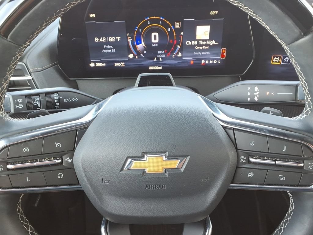 Used 2025 Chevrolet Traverse High Country w/ LPO, Floor Liner Package AWD/4WD image 22