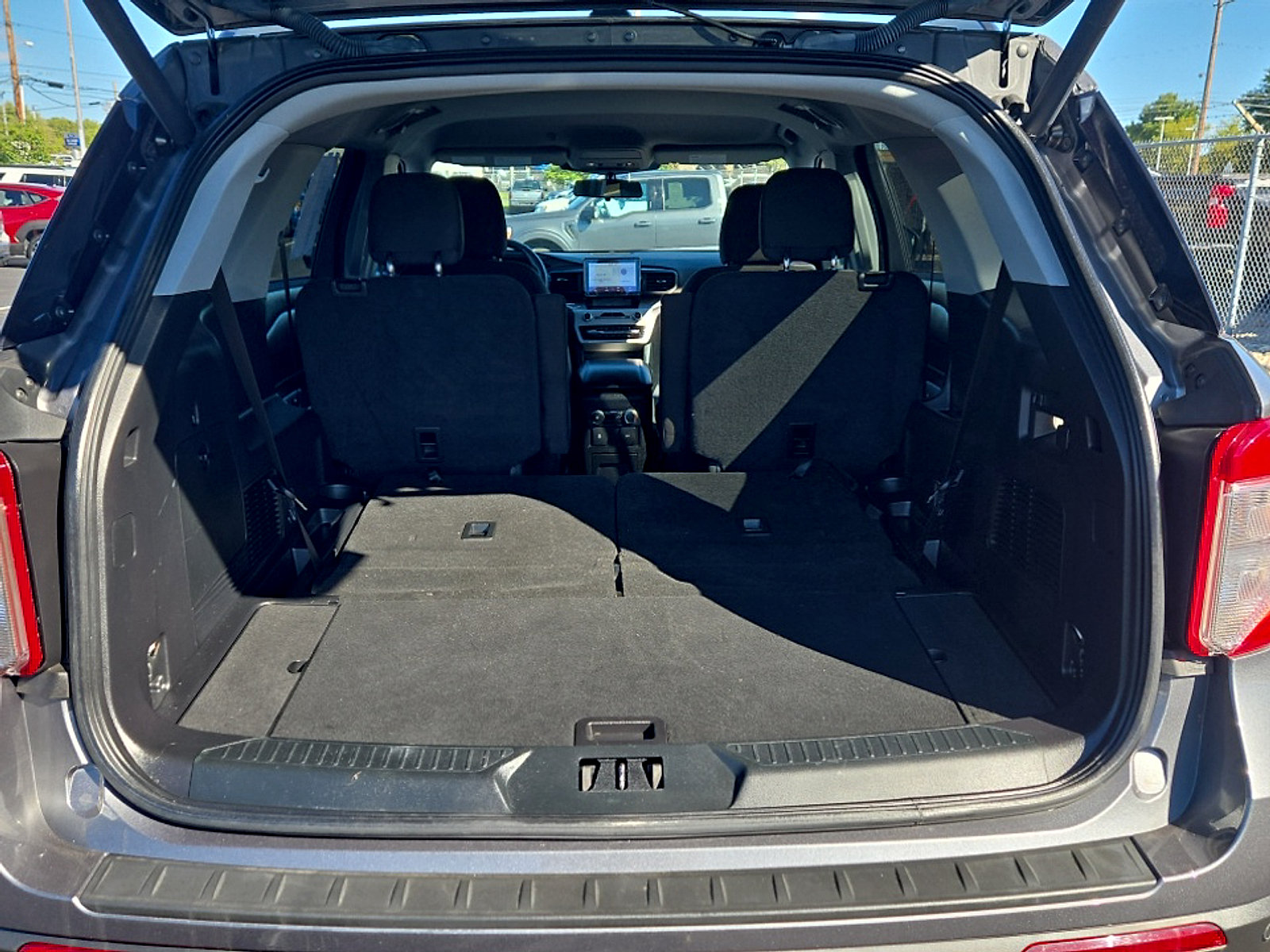 Certified 2022 Ford Explorer XLT AWD/4WD image 23