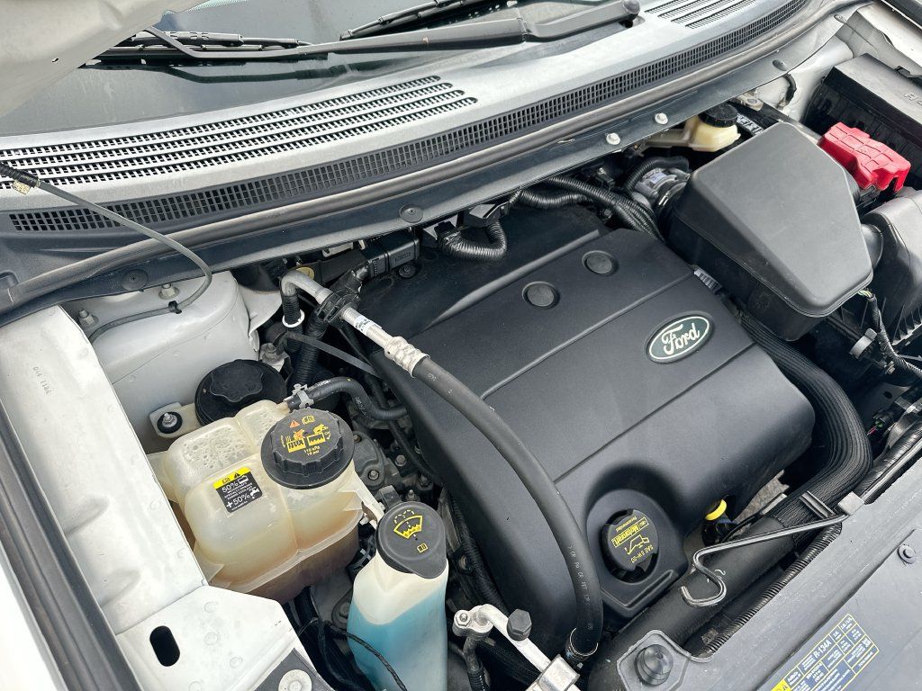 Used 2013 Ford Edge Limited FWD image 26