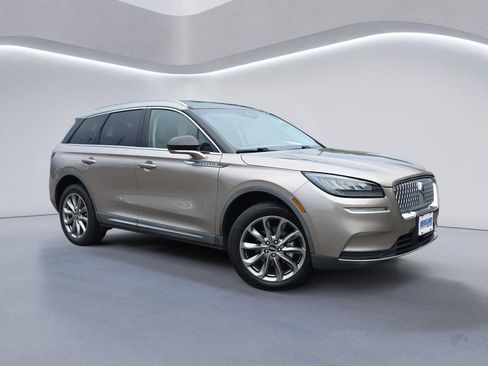 Used 2020 Lincoln Corsair FWD w/ Premium Package image 2