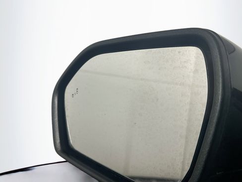 Used 2025 Ford Explorer ST-Line w/ ST-Line Street Pack image 16