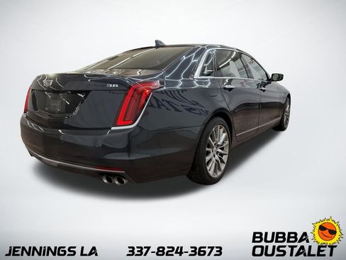 Used 2018 Cadillac CT6 Luxury image 5