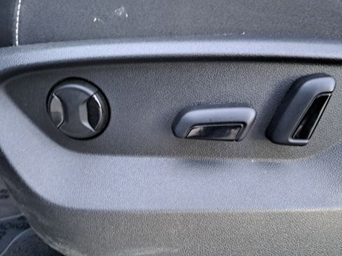 Certified 2024 Volkswagen Atlas SE image 26