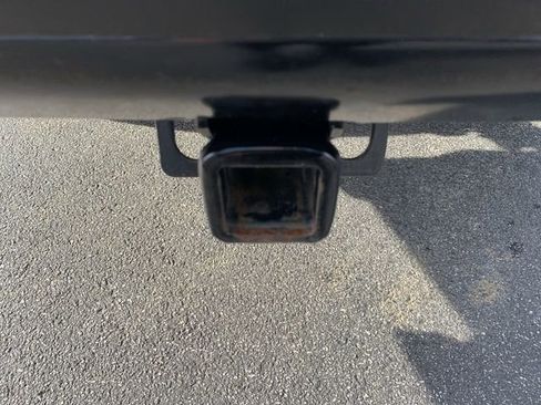 Used 2021 Nissan Titan S w/ Accessory Utility Package image 30