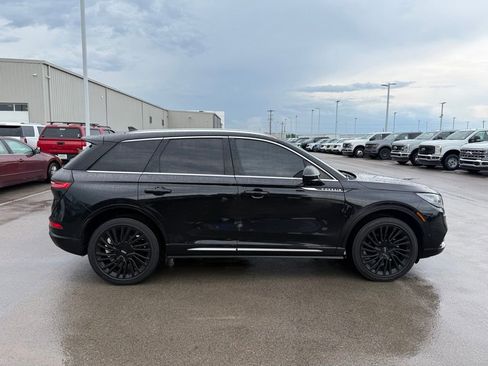 Used 2022 Lincoln Corsair Reserve w/ Equipment Group 201A AWD/4WD image 16