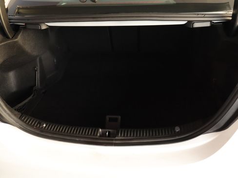 Used 2019 Mercedes-Benz C 300 4MATIC Sedan image 42