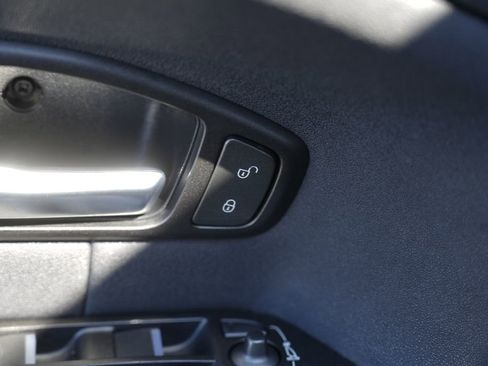 Used 2019 Land Rover Range Rover Evoque SE AWD/4WD image 21