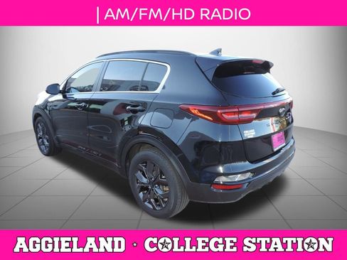 Used 2022 Kia Sportage Nightfall Edition image 6